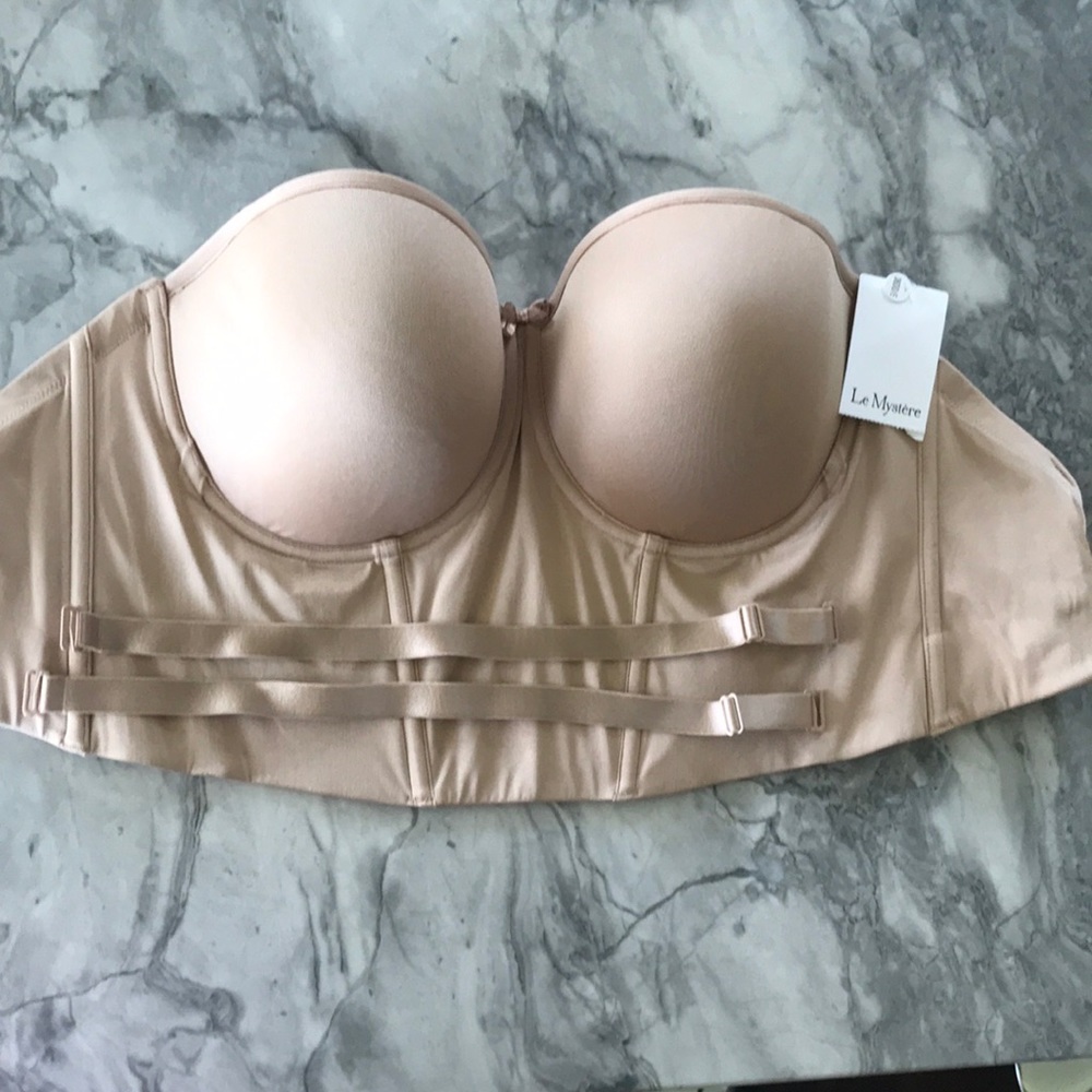 Le Mystere Woman’s low -back bustier bra